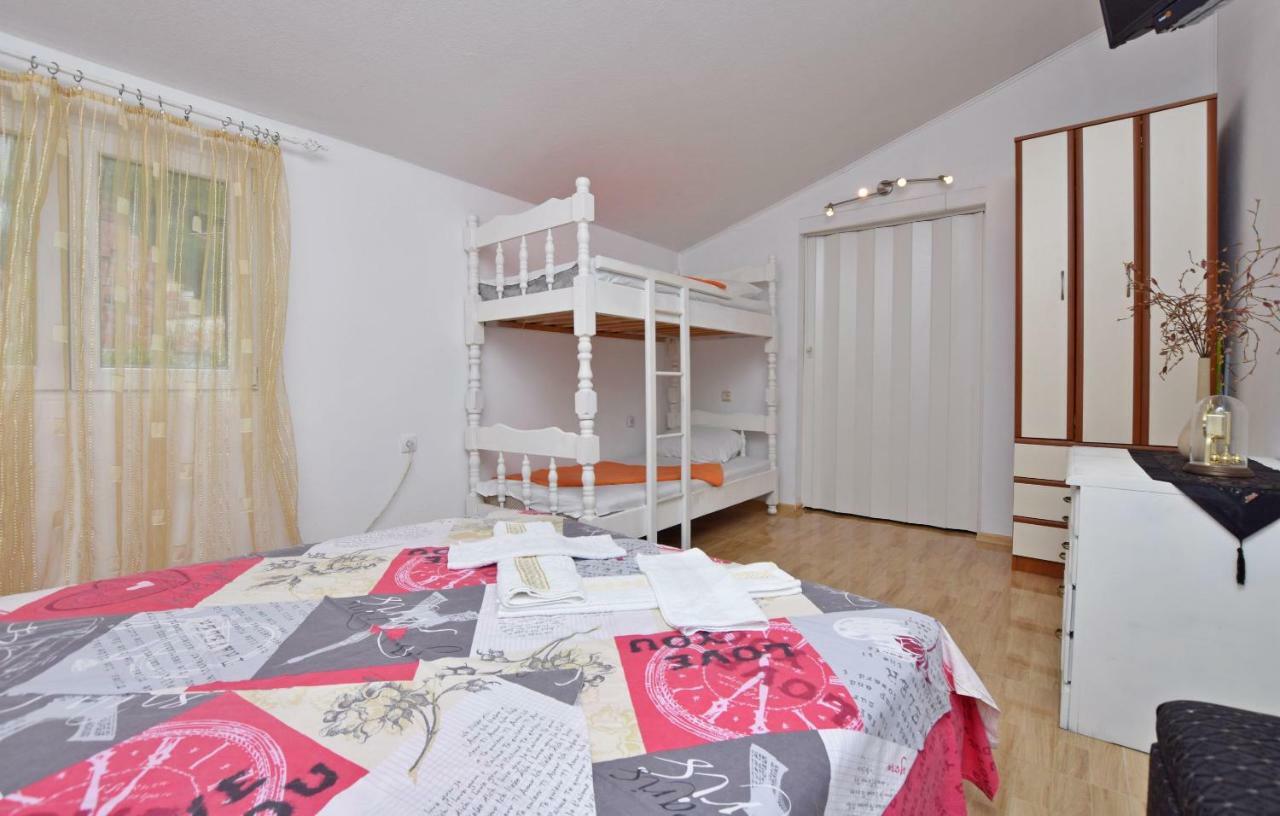 Apartments Siljak Petrovac Eksteriør bilde