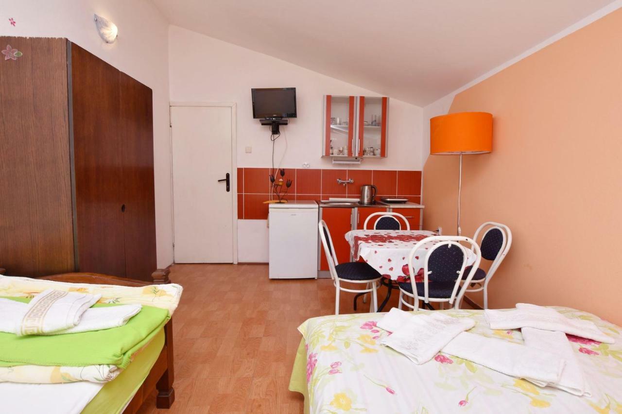 Apartments Siljak Petrovac Eksteriør bilde