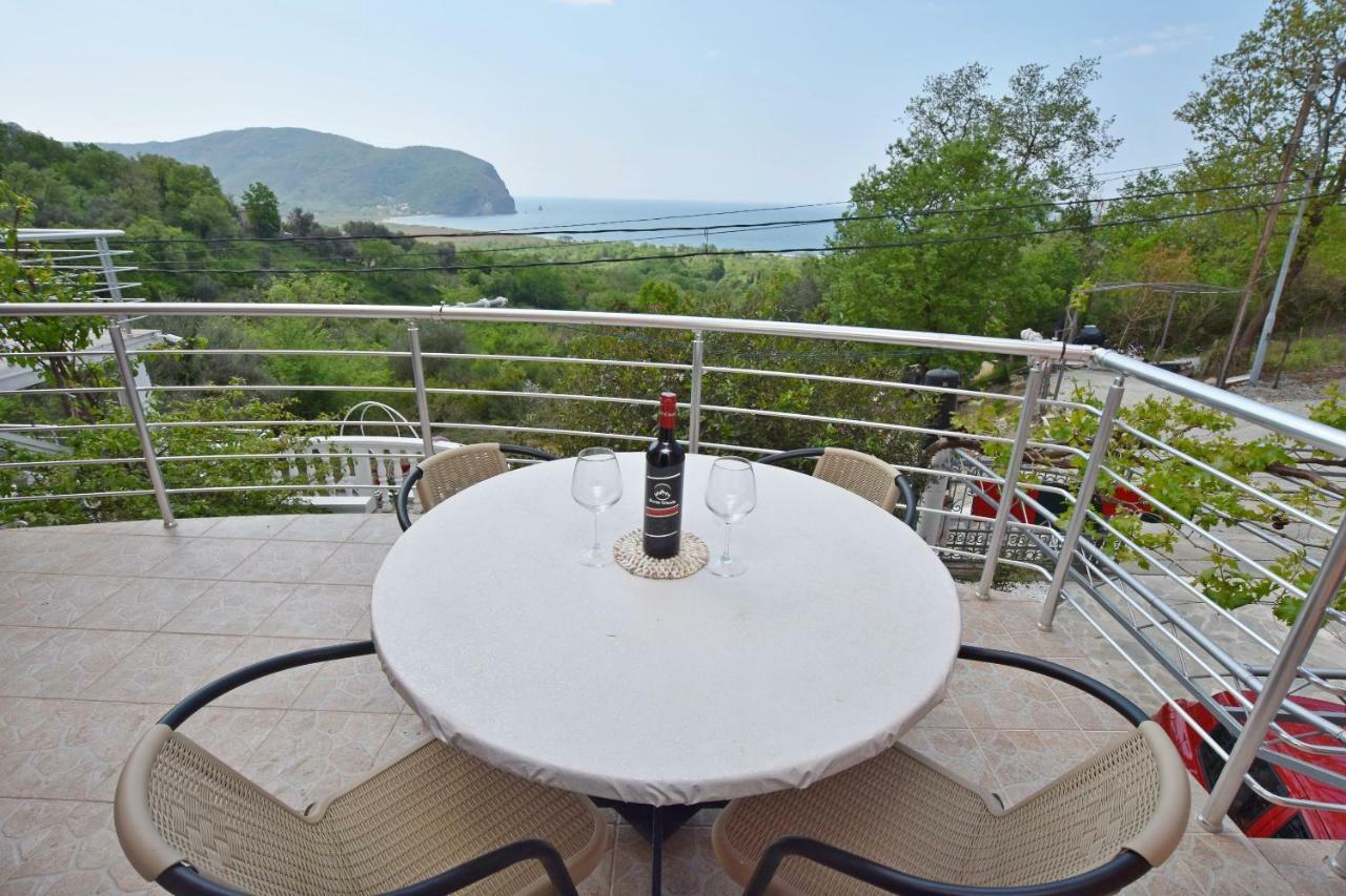 Apartments Siljak Petrovac Eksteriør bilde