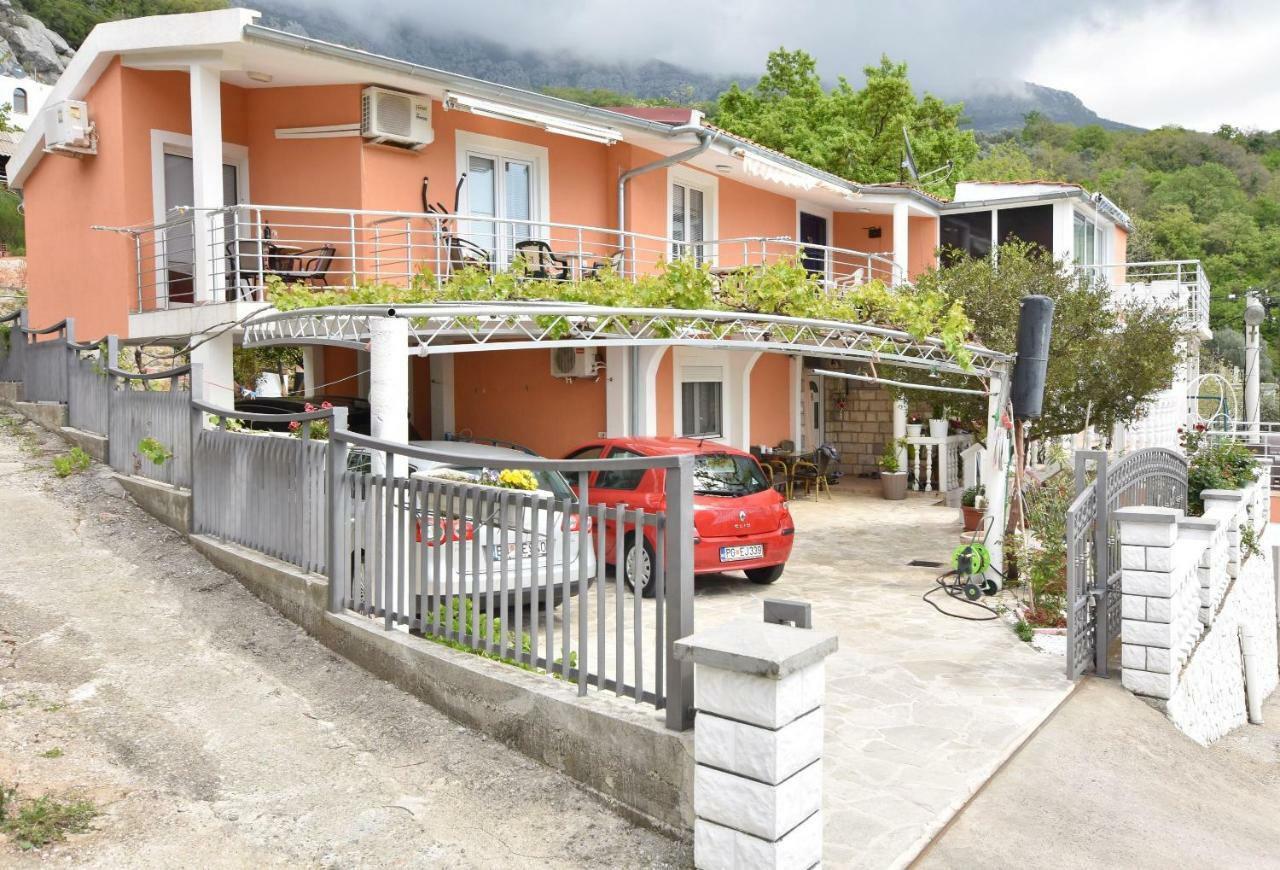Apartments Siljak Petrovac Eksteriør bilde