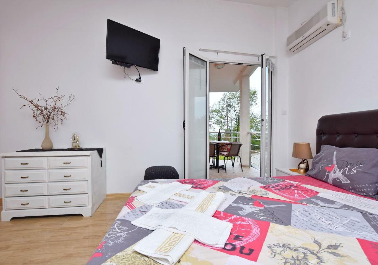 Apartments Siljak Petrovac Eksteriør bilde