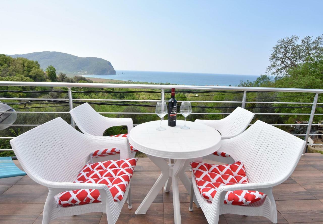 Apartments Siljak Petrovac Eksteriør bilde