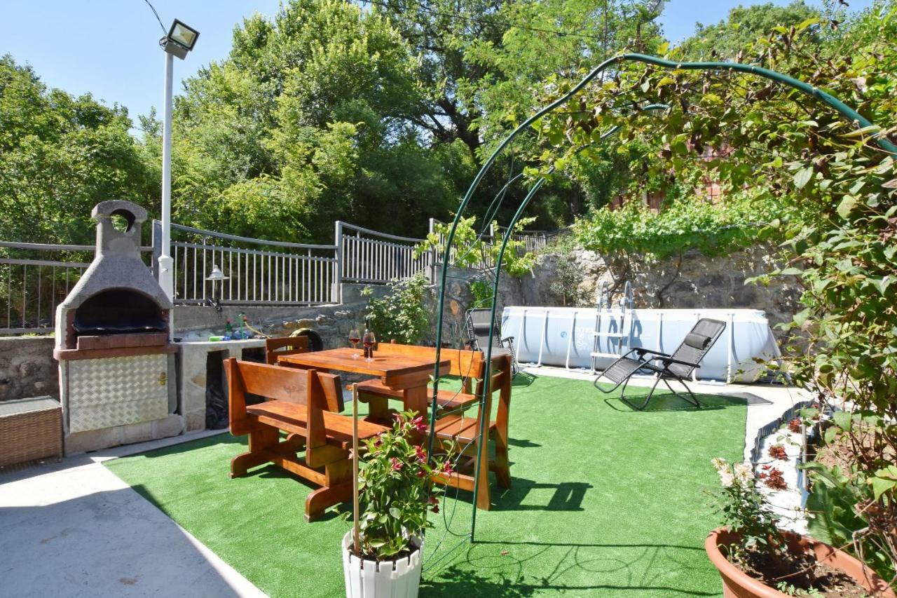 Apartments Siljak Petrovac Eksteriør bilde